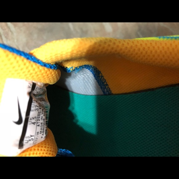 Nike Downshifter 8 Sz 5Y - Picture 5 of 6